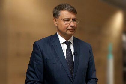 EU needs to ‘pin down’ Ukraine’s budget needs, Dombrovskis says