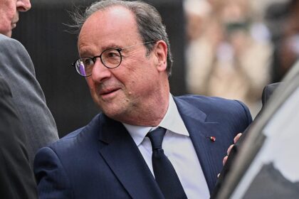 Former French President Hollande unveils plans ahead of 2027 election