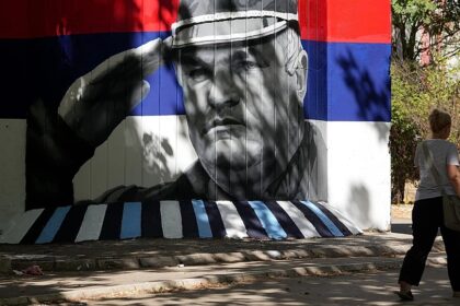 EU warns Serbia Mladić funeral is ‘important test’ for membership bid