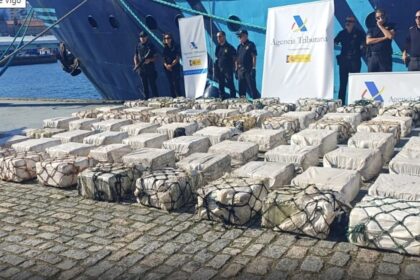 Three Latin Americans and an Albanian held with 2 tonnes of cocaine on yacht off Galicia