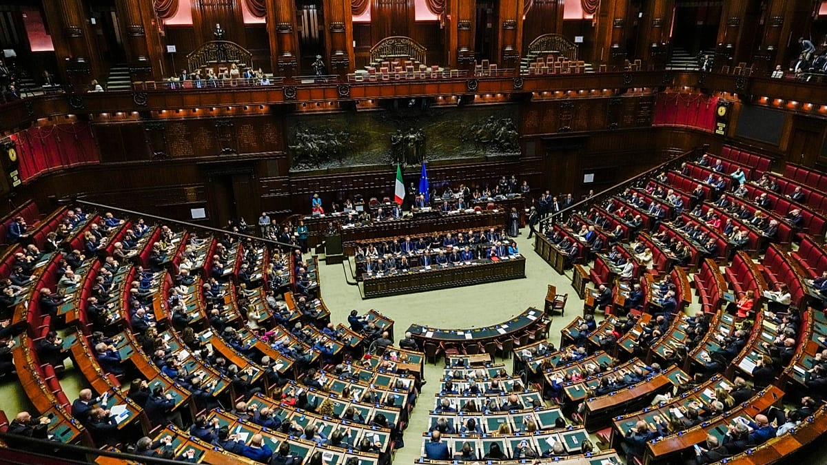 Italy’s FM warns of possible Russian meddling in general election