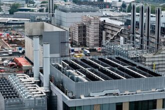 EU moves to curb data centre energy and water use