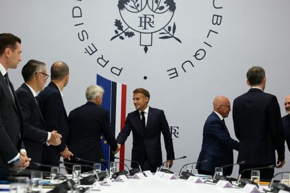 Macron to convene G7 on energy with warning about Russia