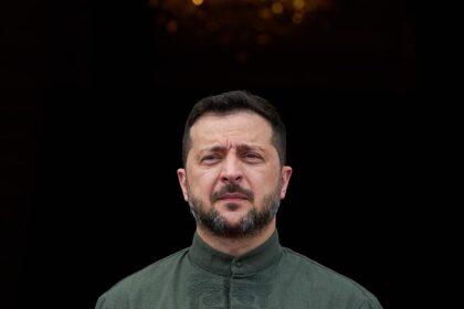 Zelenskyy warns ‘Russian airspace will effectively be closing’