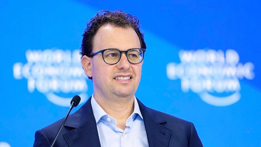 Anthropic CEO calls on AI firms to slow down pace of developement