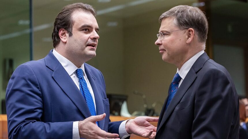 EU weighs windfall taxes on energy firms amid growing economic strain