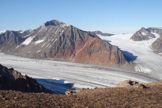 EU eyes Arctic resources to cut dependence on China