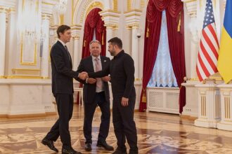 Zelenskyy says war is likely to drag on into winter after US talks