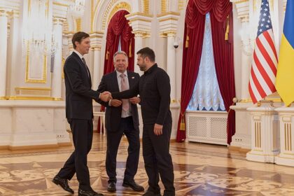 Zelenskyy says war is likely to drag on into winter after US talks