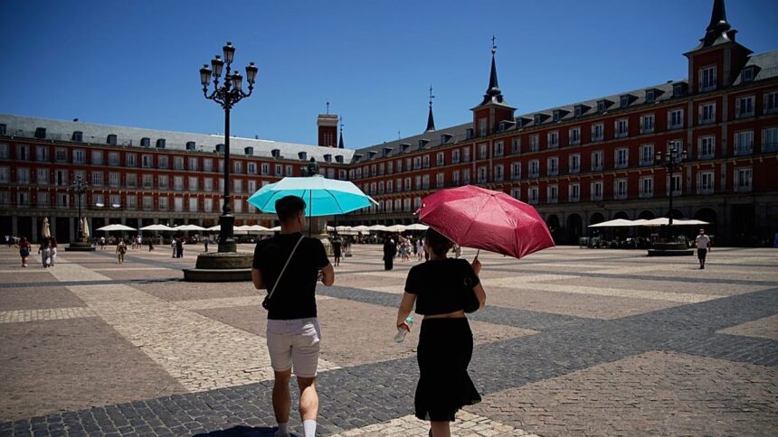 Spain matches September heat record at 45.7C