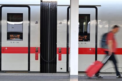 At least two people injured in explosion at German train station