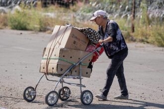 Five killed and over a dozen injured in Russian attacks on Ukraine