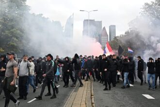 Far-right anti-immigration rally in The Hague leads to clashes