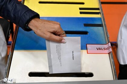 Sweden heads to polls in close election race dominated by security