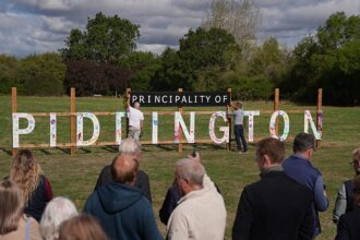 English village votes to ‘secede’ from UK over asylum centre plan