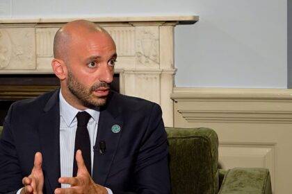 France ‘will reject extremism’ and Le Pen – minister Haddad