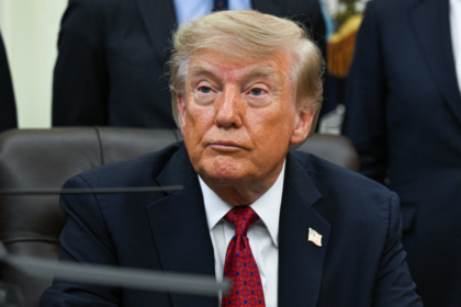 House Dems plot Trump investigation blitz if they seize majority