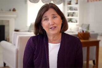 Ex-Dem lobbyist for company that promoted addictive opioid clears key gubernatorial hurdle