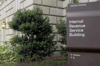 Appeals court upholds order blocking IRS from sharing taxpayer data with ICE
