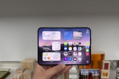 The iPhone Duo Isn’t the Pocket iPad… or Is It?