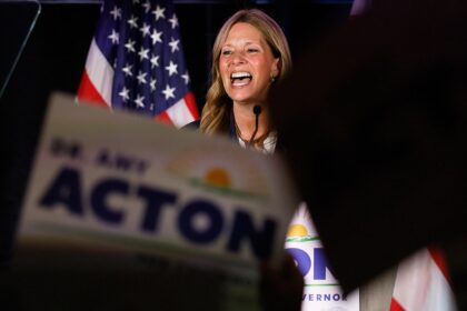 Dem handlers lash out when cameraman confronts their boss about debate: ‘No pictures’