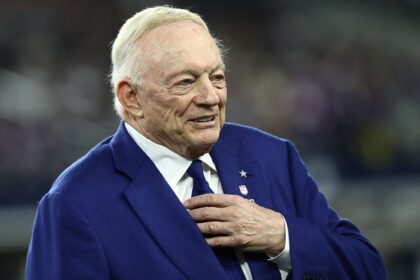 Terrell Owens compares Jerry Jones to Donald Trump, says Cowboys owner shows signs of ‘narcissism’