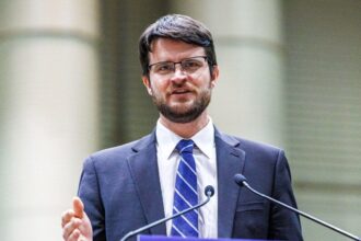 Dems boost convicted radical-left candidate, reigniting tensions inside the party