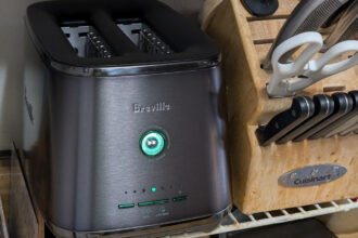 I Tried Breville’s 0 Slot Toaster That Watches Bread So It Doesn’t Burn