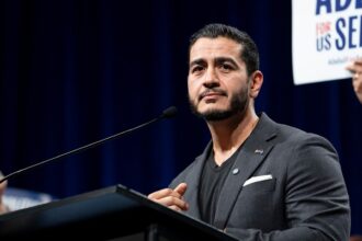 Michigan student confronts El-Sayed over Iran stance in tense exchange: ‘Do you stand with us?’