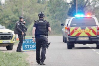 UK police arrest ‘explosive’ suspects near US airbase, key to Iran war