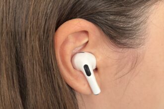 Are Your Earbuds Damaging Your Ears? Look Out for These Warning Signs