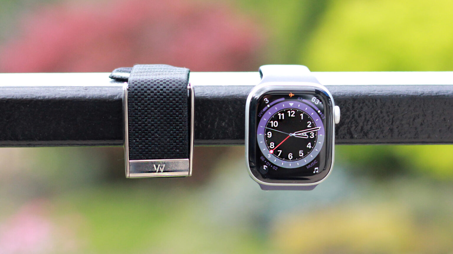 Apple Is Reportedly Developing a Screenless Fitness Tracker