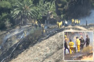2 killed in fiery California plane crash