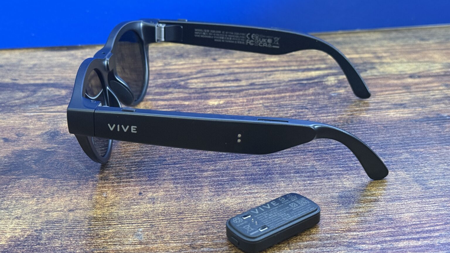 These Meta Glasses Alternatives Found a Way to Last Longer With Snap-On Batteries