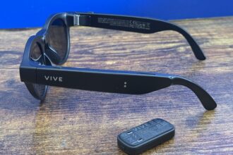 These Meta Glasses Alternatives Found a Way to Last Longer With Snap-On Batteries