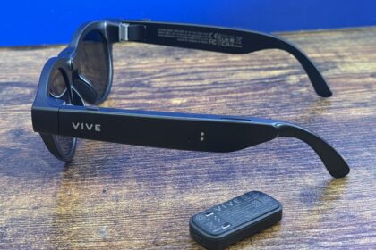 These Meta Glasses Alternatives Found a Way to Last Longer With Snap-On Batteries