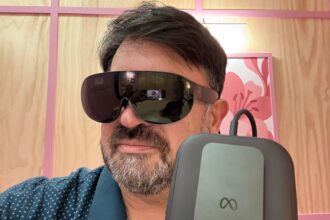 I Wore Meta’s New ,299 VR Glasses: A Tiny Quest, or Vision Pro to Go?