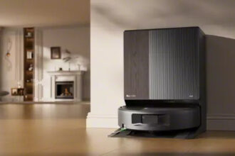This Robot Vacuum Aims to Compete With the Suction Power of a Stick Vacuum