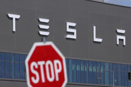 Black Workers Allege Systemic Racism at Tesla as Landmark California Trial Begins