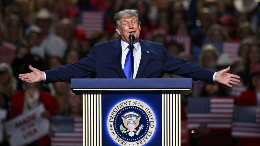Trump makes stunning first-of-its-kind cash promise in bid to rally GOP voters at Dallas midterm convention